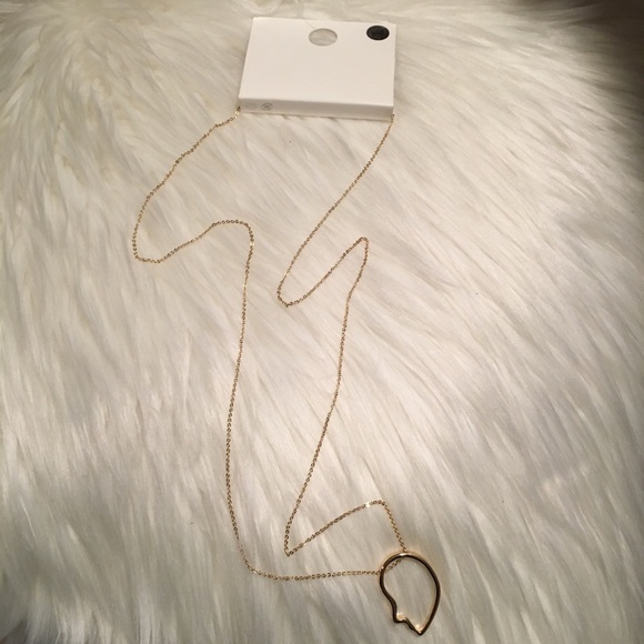 Forever 21 Jewelry - BRAND NEW PROFILE CUTOUT GOLD PENDANT NECKLACE Forever 21 Jewelry - BRAND NEW PROFILE CUTOUT GOLD PENDANT NECKLACE
